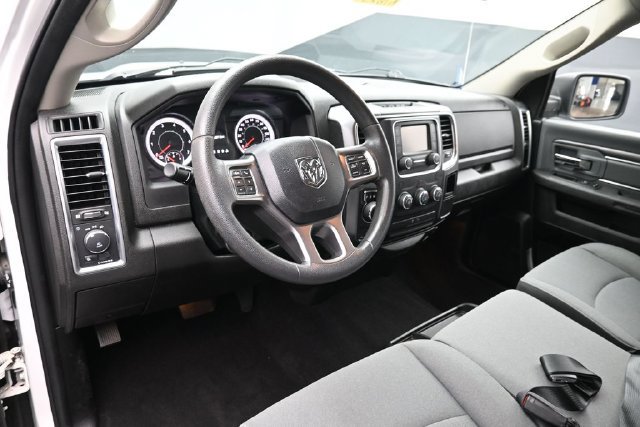 Used 2021 RAM 1500 Classic SLT AWD/4WD image 9