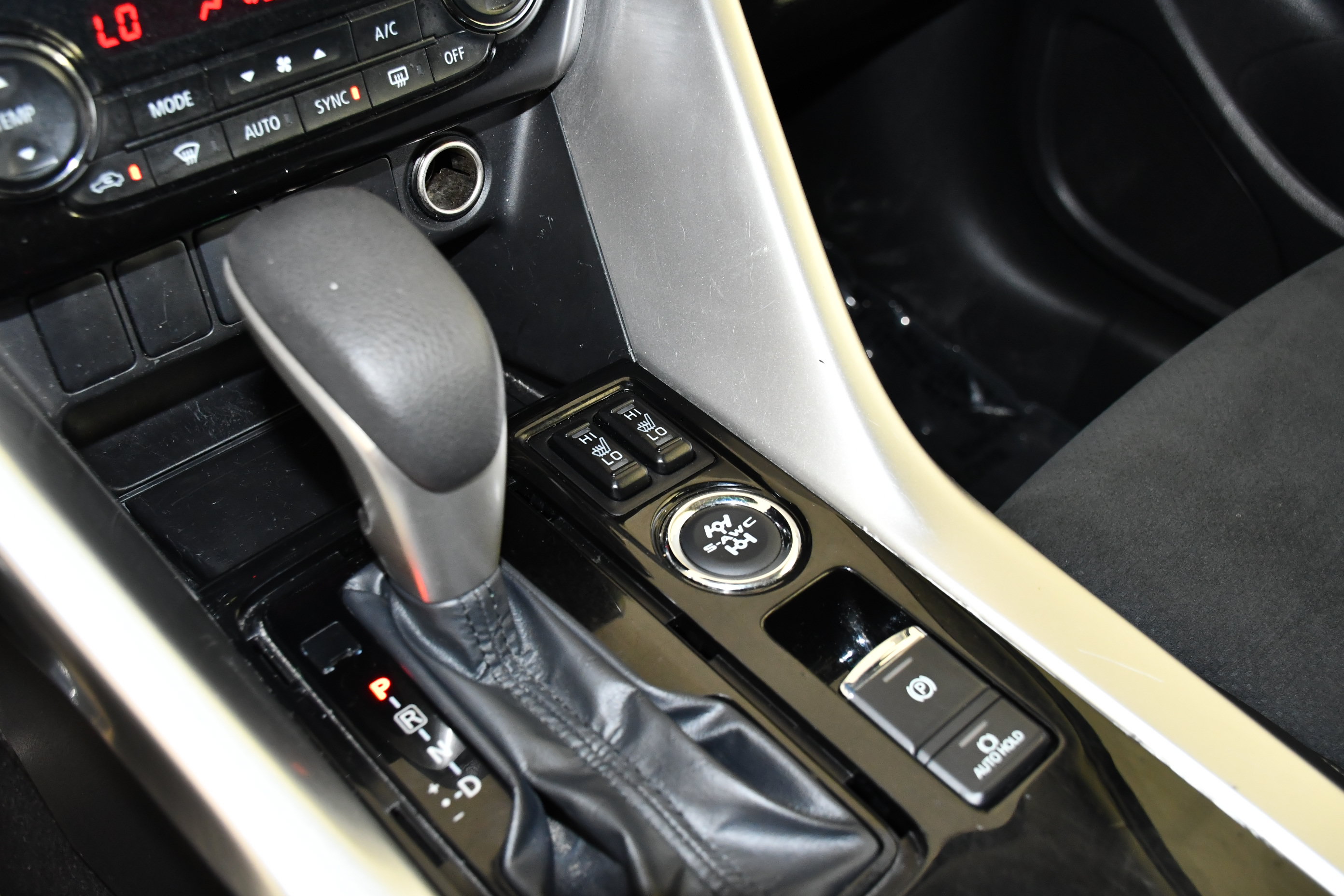 Used 2025 Mitsubishi Eclipse Cross SE AWD/4WD image 29