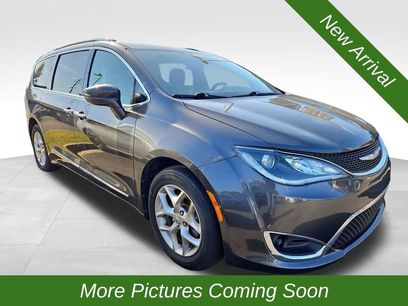Used 2020 Chrysler Pacifica Touring-L