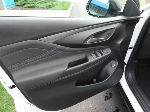 New 2026 Buick Envista Sport Touring w/ Convenience II Package FWD image 11
