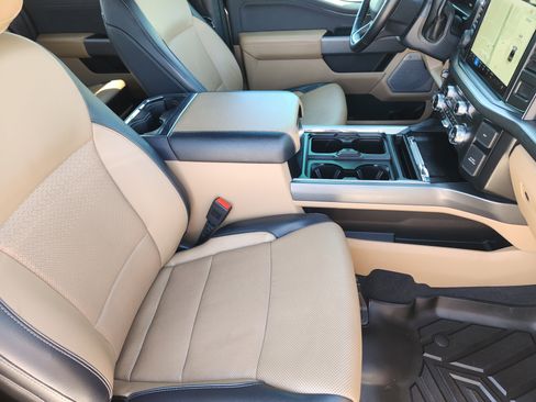 Used 2023 Ford F250 Lariat w/ Lariat Ultimate Package image 15