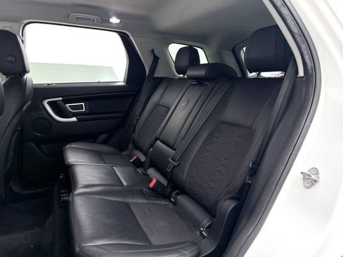 Used 2019 Land Rover Discovery Sport SE AWD/4WD image 27