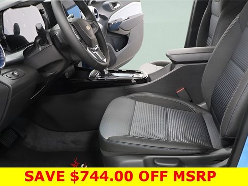 New 2026 Chevrolet Trax LT w/ Driver Confidence Package image 18