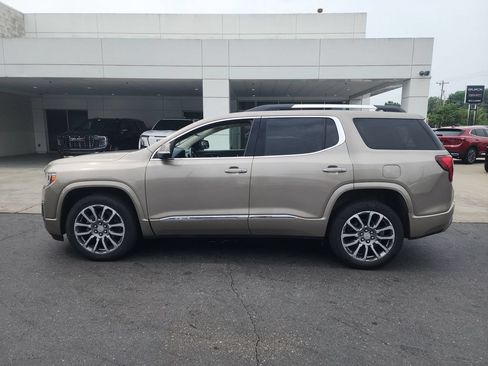 Certified 2022 GMC Acadia Denali w/ Denali Technology Package AWD/4WD image 5
