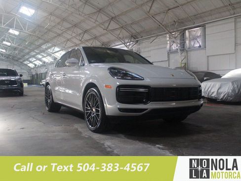 Used 2020 Porsche Cayenne Turbo image 6