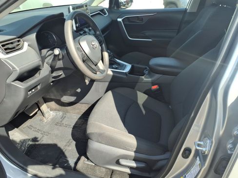 Used 2025 Toyota RAV4 LE AWD/4WD image 14