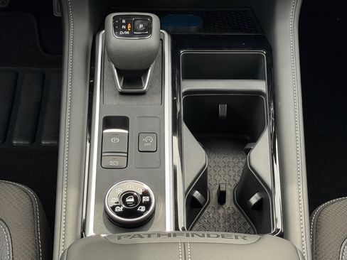 New 2026 Nissan Pathfinder SL AWD/4WD image 12