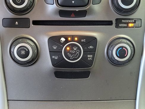 Used 2013 Ford Edge SE FWD image 12