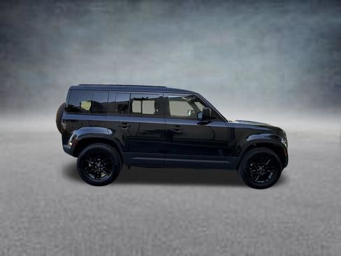 Used 2025 Land Rover Defender 110 S AWD/4WD image 8