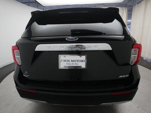 Used 2023 Ford Explorer XLT w/ Equipment Group 202A AWD/4WD image 27