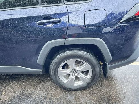 Used 2022 Toyota RAV4 XLE AWD/4WD image 32