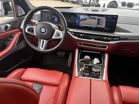 Used 2025 BMW X5 M Competition w/ Executive Package image 30