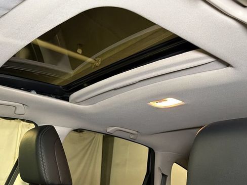 Used 2016 Honda CR-V Touring image 6