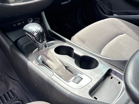 Used 2023 Chevrolet Malibu LS FWD image 26