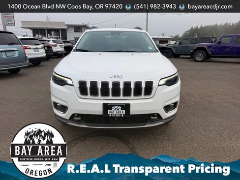 Used 2022 Jeep Cherokee Limited w/ Elite Package AWD/4WD image 2