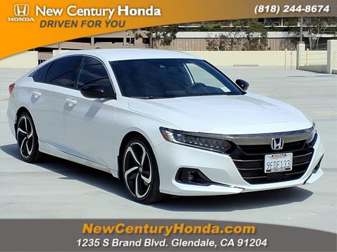 Used 2022 Honda Accord Sport image 3