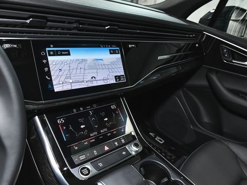 Used 2025 Audi Q7 3.0T Premium w/ Convenience Package image 51