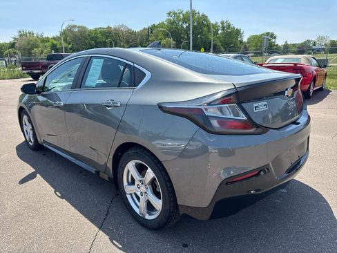 Used 2017 Chevrolet Volt LT FWD image 7