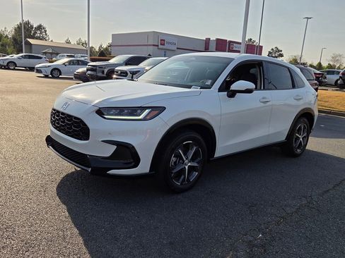 Used 2023 Honda HR-V EX-L image 3