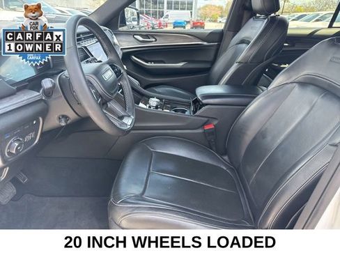 Used 2022 Jeep Grand Cherokee Overland image 18