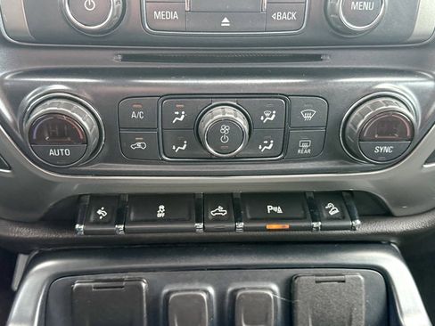 Certified 2018 Chevrolet Silverado 1500 LT w/ All Star Edition image 34