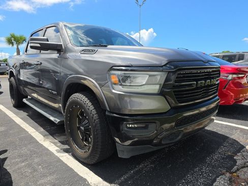Used 2019 RAM 1500 Laramie AWD/4WD image 3