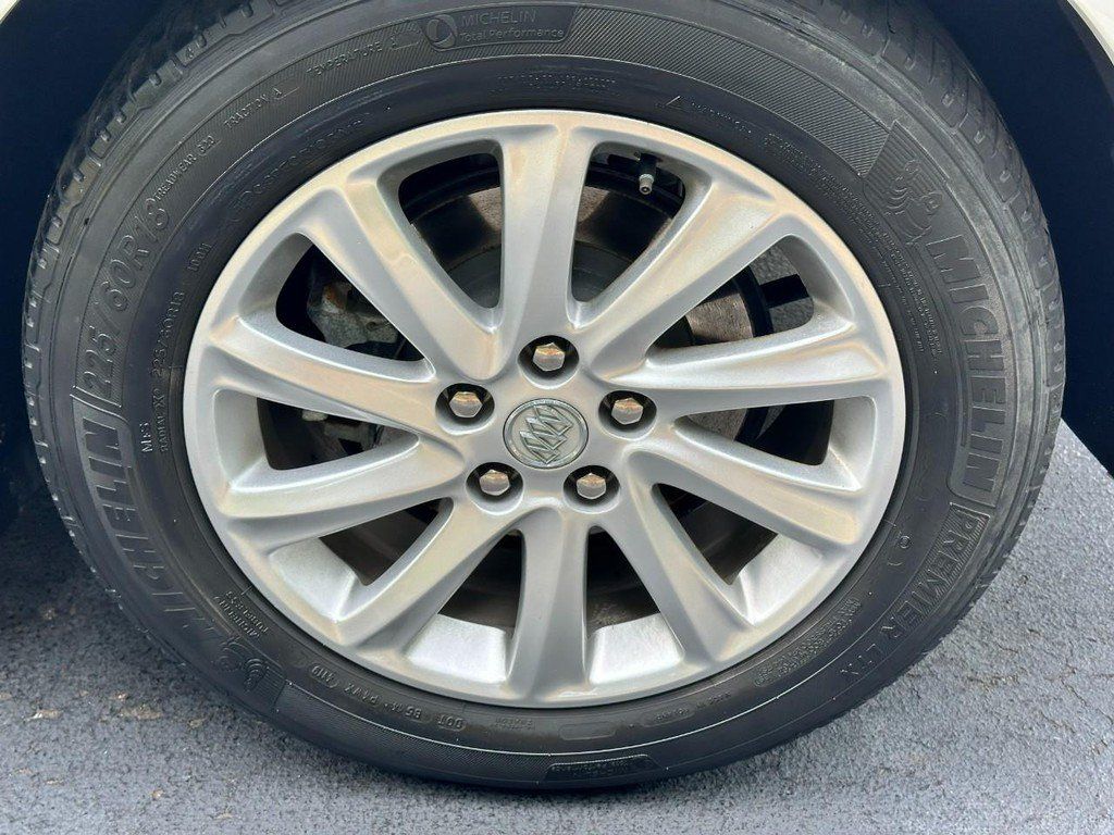 Used 2020 Buick Envision Essence FWD image 6