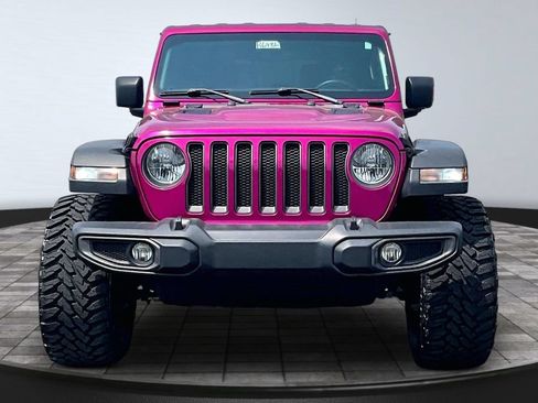 Used 2018 Jeep Wrangler Rubicon AWD/4WD image 3