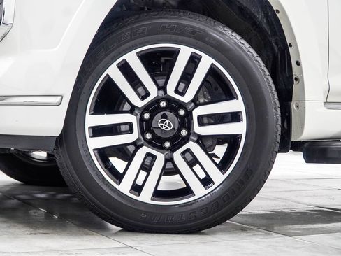 Used 2023 Toyota 4Runner Limited AWD/4WD image 7