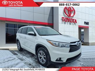 Used 2015 Toyota Highlander XLE video 1