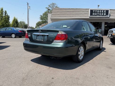 Used 2006 Toyota Camry XLE w/ VSC & Side Airbag Pkg FWD image 92