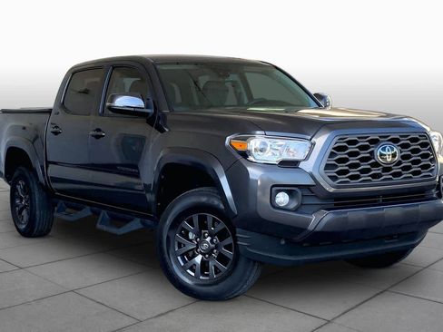 Used 2023 Toyota Tacoma SR5 AWD/4WD image 3