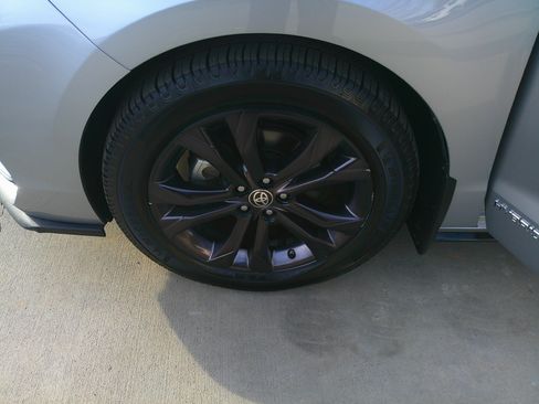 Used 2021 Toyota Sienna XSE image 57