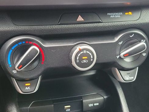 Used 2023 Kia Rio LX FWD image 32