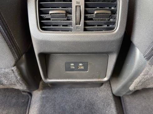 Used 2023 Nissan Rogue SV AWD/4WD image 15