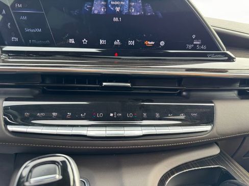 Used 2021 Cadillac Escalade ESV Sport w/ Driver Assist Tech Package RWD image 4
