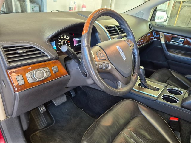 Used 2014 Lincoln MKX FWD w/ Equipment Group 101A image 7