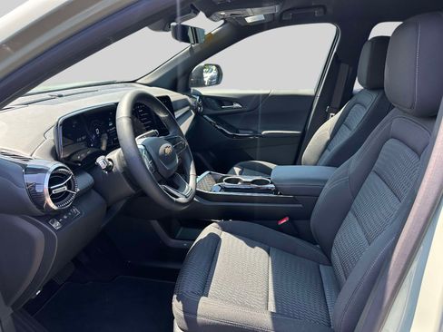 Certified 2025 Chevrolet Equinox LT w/ Safety and Technology Package AWD/4WD image 15