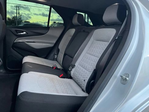 Used 2022 Chevrolet Equinox LT FWD image 10