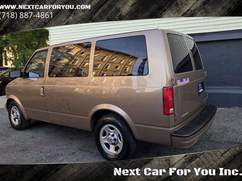 Used 2003 Chevrolet Astro RWD image 4