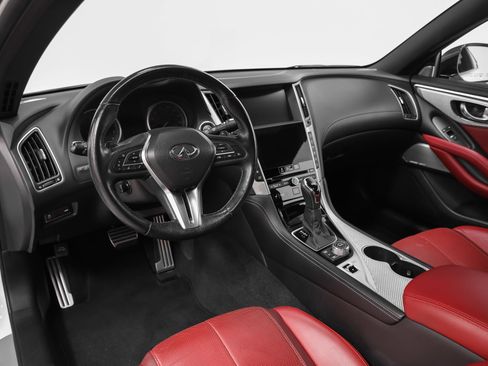 Used 2018 INFINITI Q60 3.0t Sport w/ Sensory Package 3.0T Sport AWD/4WD image 4