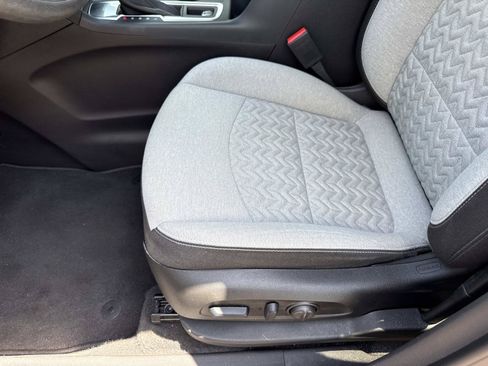 Used 2024 Chevrolet Equinox LS w/ LS Convenience Package FWD image 19