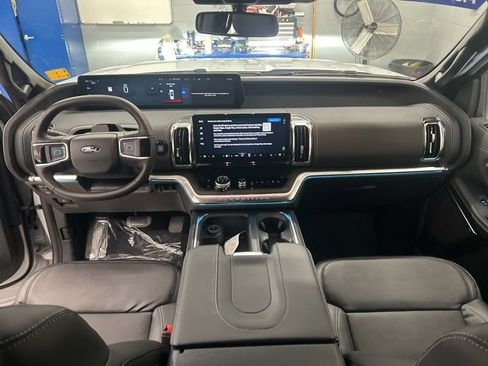 New 2026 Ford Expedition Platinum w/ Stealth Performance Package image 11