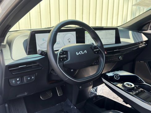 Used 2022 Kia EV6 GT-Line RWD image 13