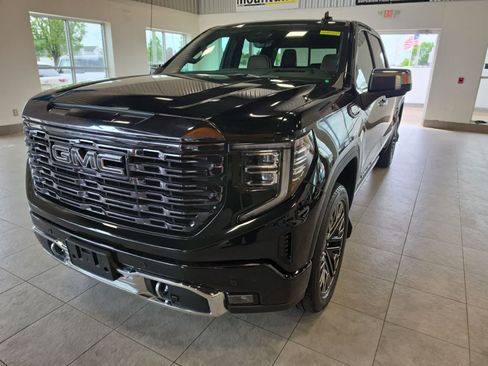 Used 2022 GMC Sierra 1500 Denali Ultimate AWD/4WD image 2