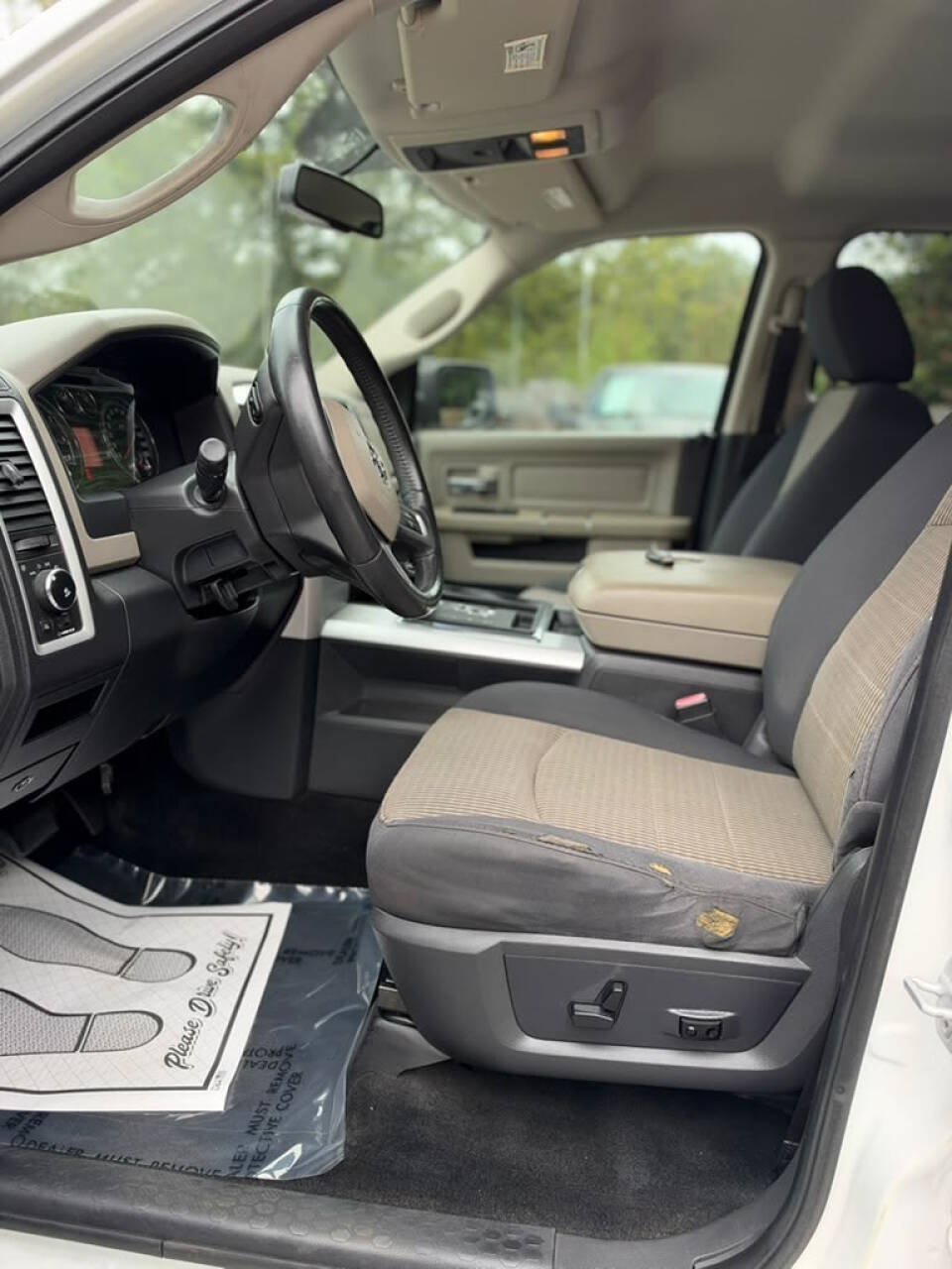 Used 2011 RAM 1500 Lone Star RWD image 9