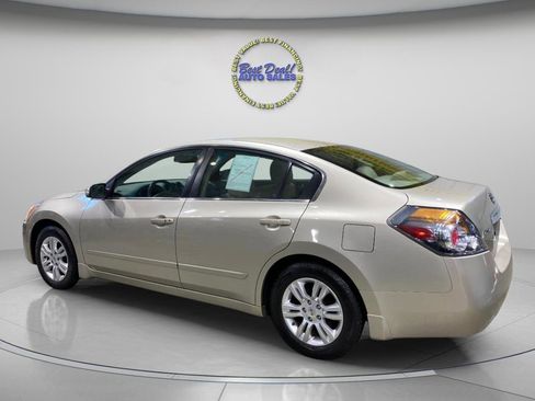 Used 2010 Nissan Altima 2.5 SL w/ SL Pkg image 2