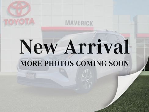 Used 2020 Toyota Highlander XLE FWD image 1