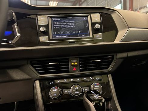 Certified 2024 Volkswagen Jetta SE FWD image 24