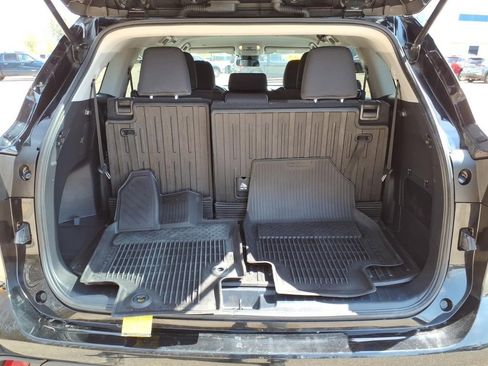 Used 2022 Toyota Highlander L AWD/4WD image 13